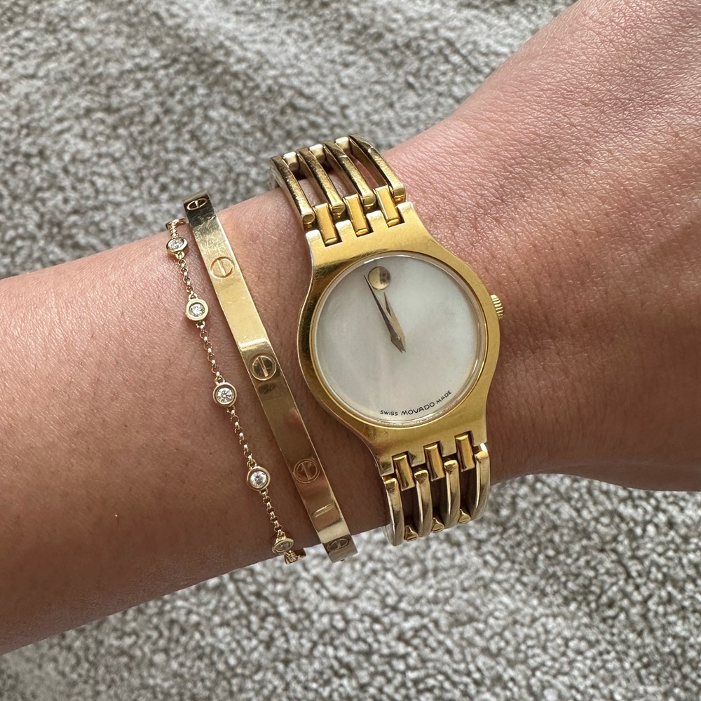 Movado Esperanza Swiss Quartz Mother of Pearl Dial Ladies Gold Slim 26mm Watch